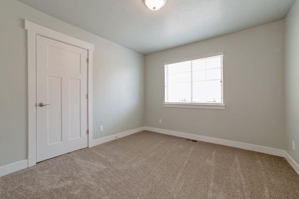 How To Cover An Ugly Carpet Setting For Four Interiors