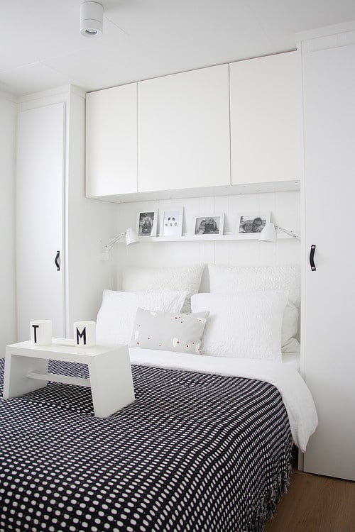 A small bedroom with big organization ideas - IKEA