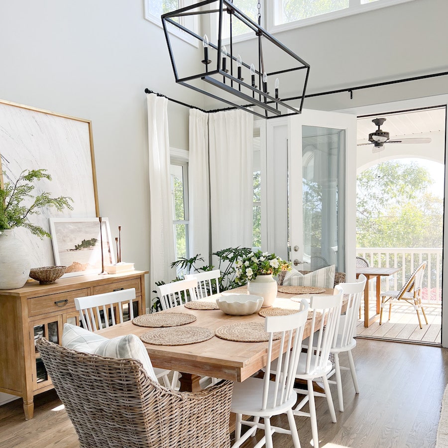 Coastal Dining Room Design and Decor Inspiration, transitional, beach house, airbnb, furniture layout, black, white and beige color palette