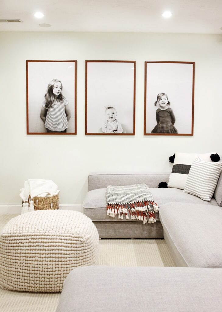 How To Display Family Photos In Living Room. Design Tips.