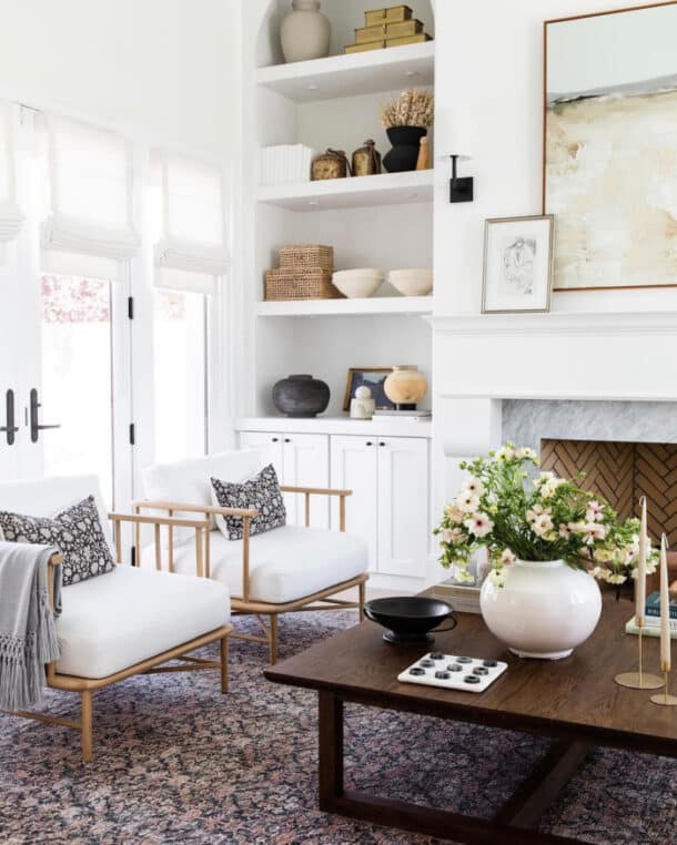 How To Arrange Furniture In A Rectangular Living Room - Setting For ...