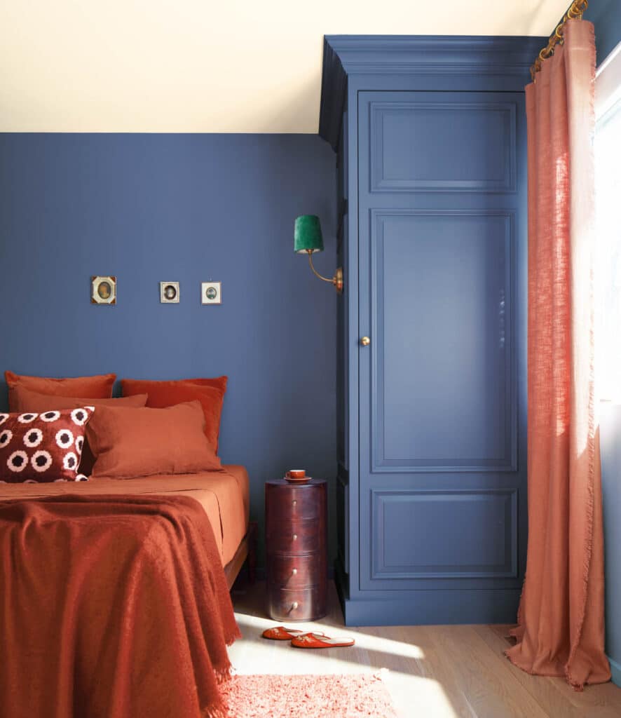 Benjamin Moore Blue Nova Color Of The Year 2024- Bedroom Wall Color. Interior Design Advice. Designer and True Color Expert. Setting for Four Interiors. Virtual Interior Design. 