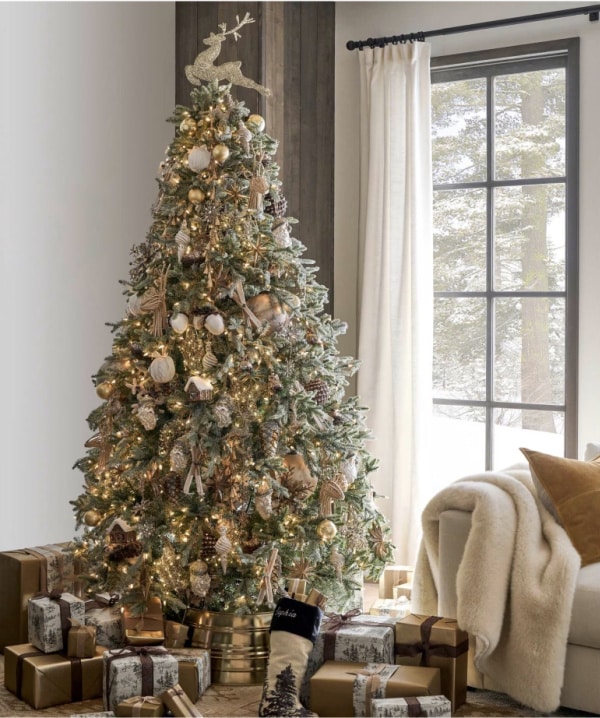 Woodland Forest Christmas Design Trend & Tree Decor Ideas. Holiday Design Trends. Christmas tree ideas. 