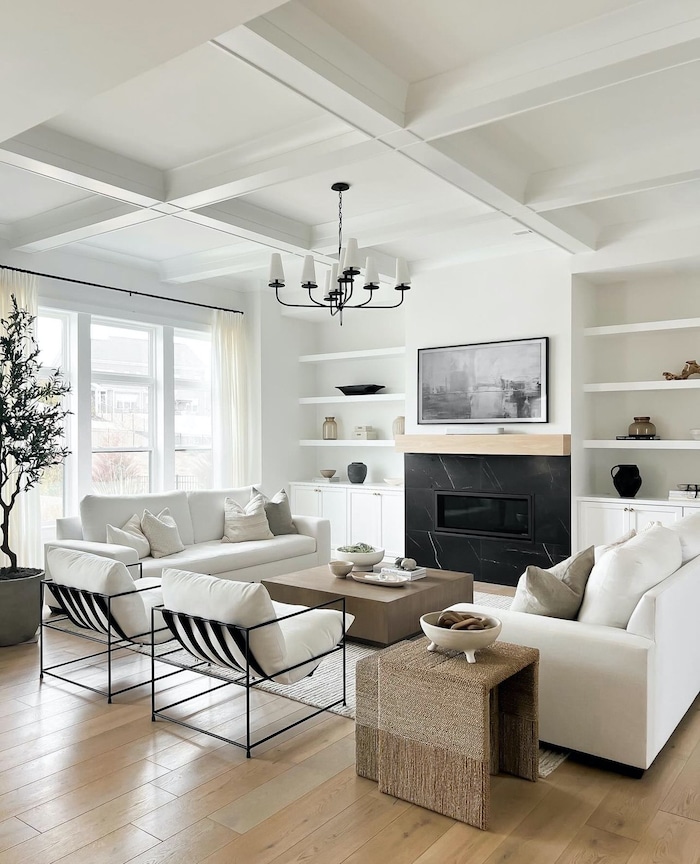 Living Room Furniture Arrangement With 2 Sofas 2 Chairs.
Neutral, natural, organic modern, transitional, farmhouse, builtins, shelves, tv over fireplace, timeless, classic, elegant