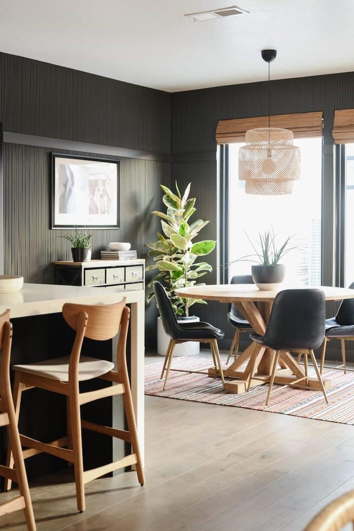 Sherwin Williams Urbane Bronze Open Concept Kitchen and Dining Room Paint Color Inspiration, eat in kitchen with white oak floors and dark walls, modern, transitional, minimalist, mid century modern design style ideas, color trend 2025, light wood, kitchen island paint color